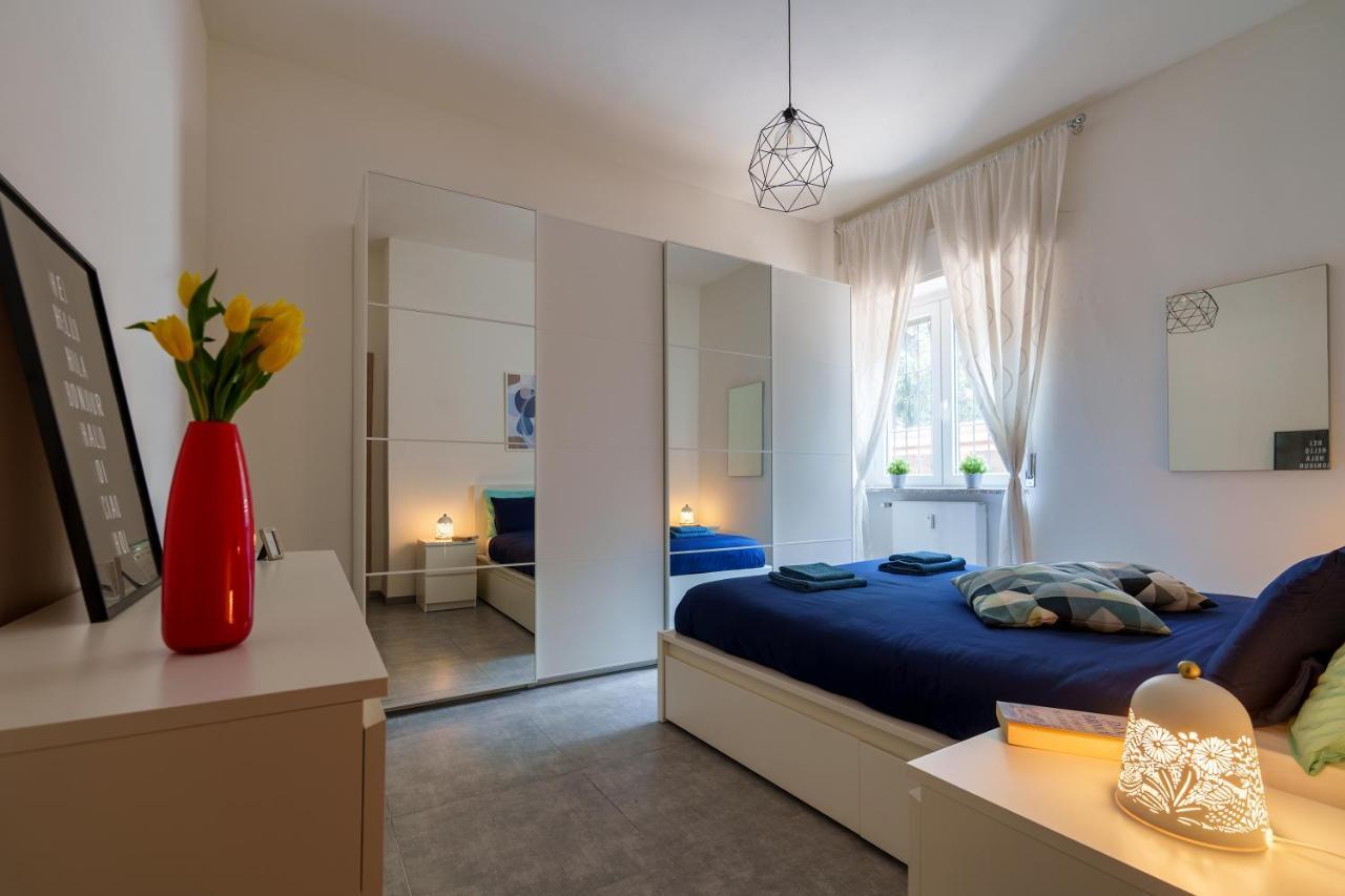 Ferienwohnung Duomo/Linate Parcheggi Gratis E Tram Sotto Casa Mailand Exterior foto